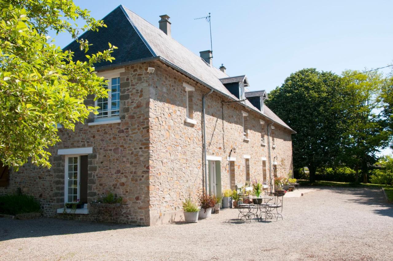 La Maison Des Tilleuls Saint-Germain-Sur-Seves Exterior foto