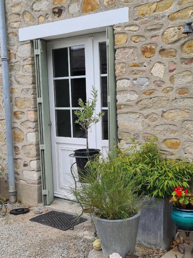 La Maison Des Tilleuls Saint-Germain-Sur-Seves Exterior foto